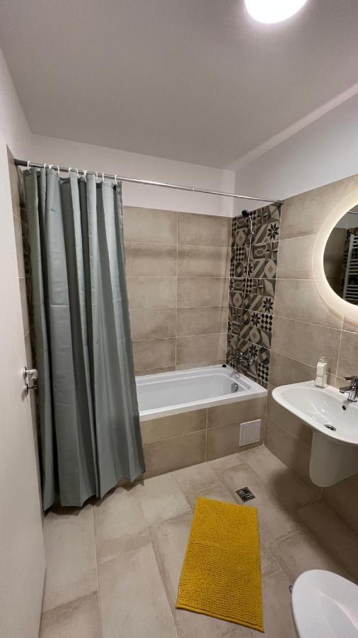 Gavas Apartments Viva City Cluj-Napoca Eksteriør bilde